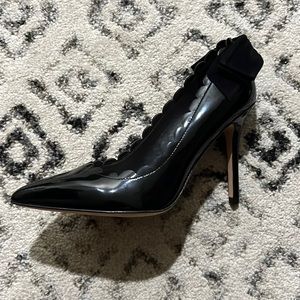 Kate Spade heels! 🖤💍